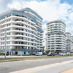 Exquisit With The Beautiful Views 奥斯滕德